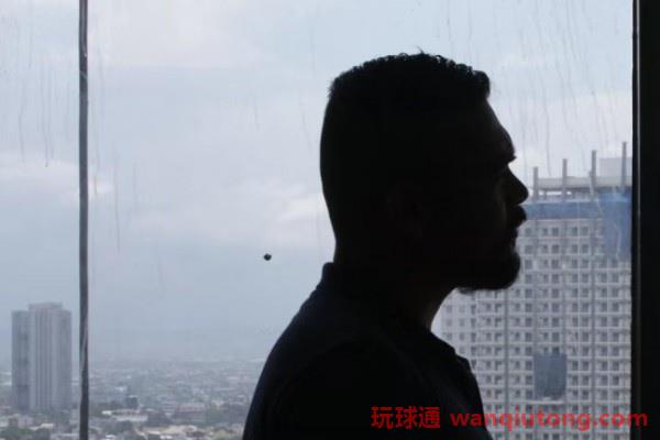 马尼拉街头,如何防止被面包车绑架?