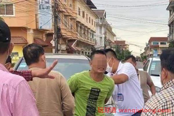 中国男子被嘟嘟车司机刺伤抢救数日险丧命!网友:不可能无缘无故捅人...