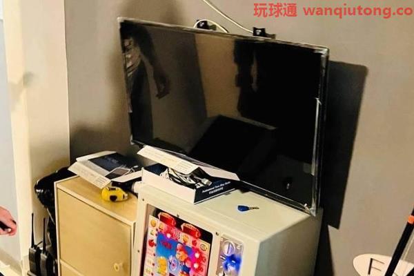 美女荷官正面照曝光!台湾警方攻坚西门町DC逮12人 美女荷官正面照曝光!台湾警方攻坚西门町DC逮12人
