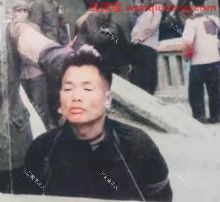 60年代公审大会，因聚众赌博即将被处决男子，面对镜头羞愧低头