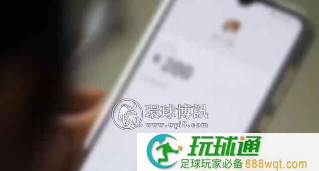 男子分别与一对母子谈恋爱, 五年间先后诈骗14万