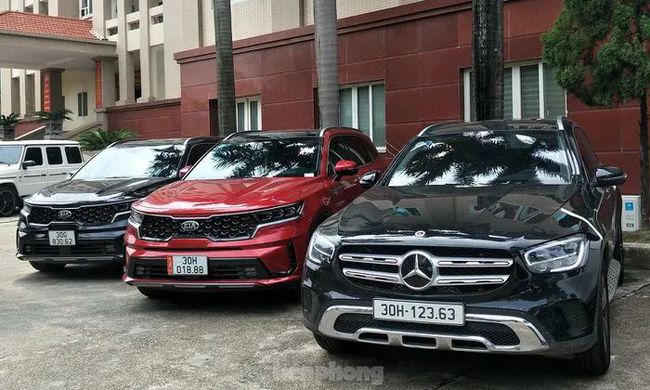越南河内警方破获特大网络DB案，查封价值百亿的豪车