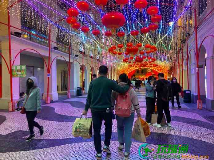 大年初三澳门赌场人气旺 港客趁春节过大海发新年财呻船飞难扑